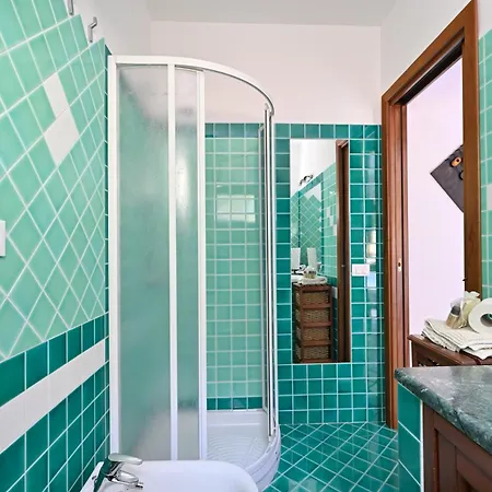 Ginepro Blu, Fresco Y Con Vistas Castelsardo